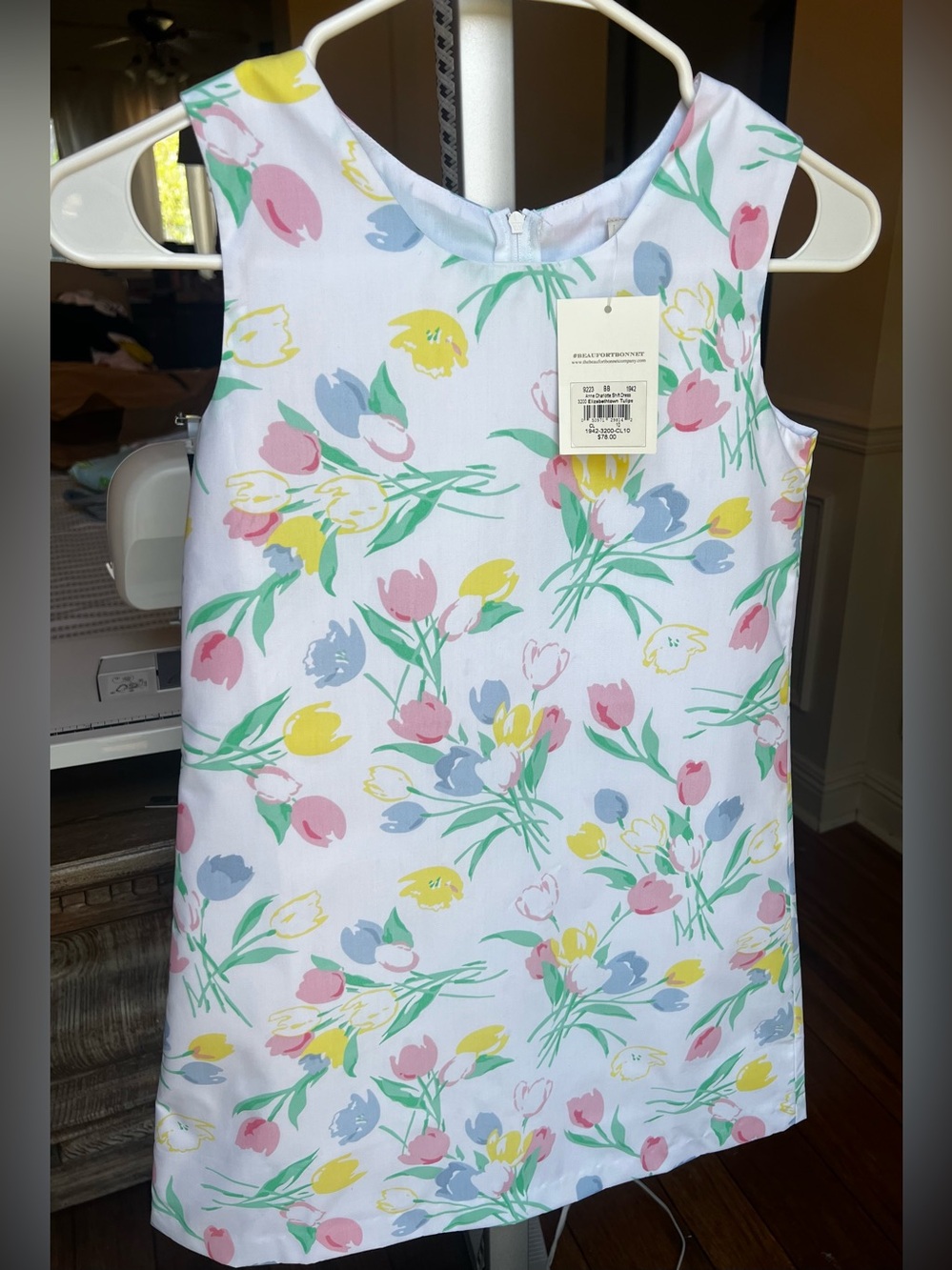 The Beaufort Bonnet Co Anne Charlotte Shift Dress in Elizabethtown Tulips 10 NWT